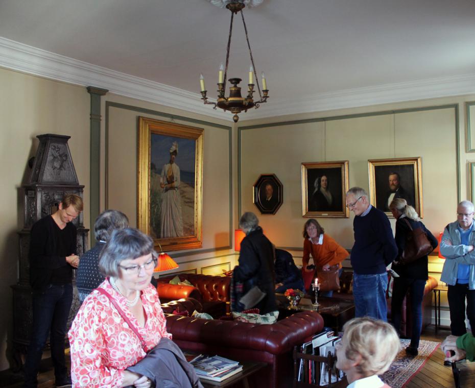 Rundvisning på herregården Broholm på Fyn